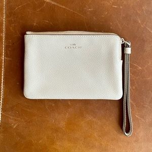 COACH NWT corner zip Wristlet- grey with silver